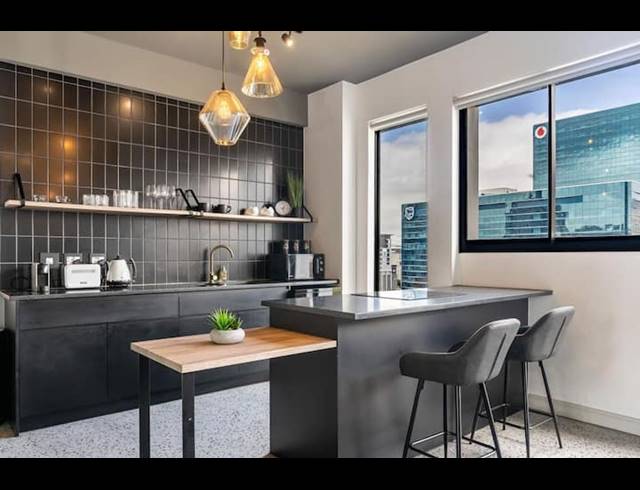 1 BEDROOM APARTMENT TO LET IN CAPE TOWN CITY CENTRE